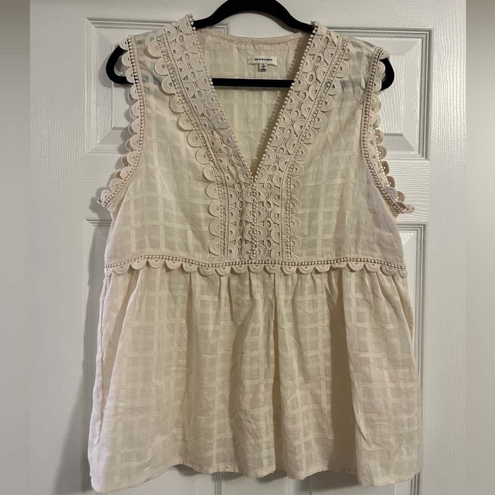 Max Studio Cream Textured Sleeveless Top